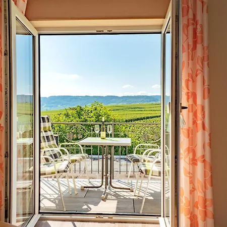Ferienweingut Winnebeck * Kowerich